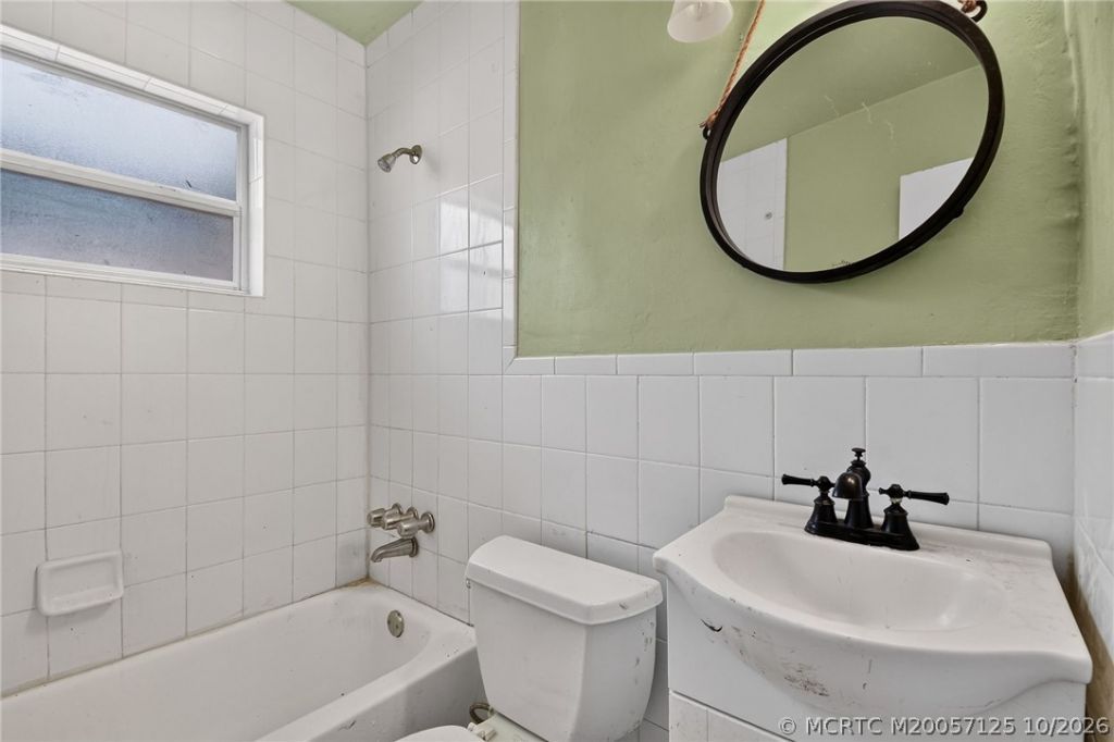8331 SE Lundy Street, Hobe Sound, FL 33455 Photo