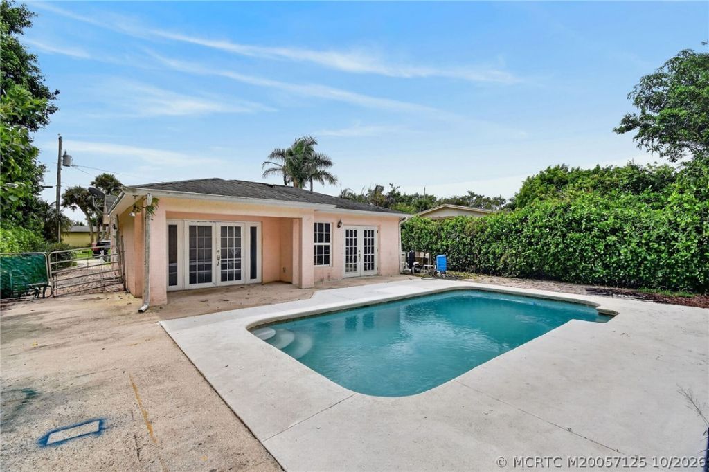 8331 SE Lundy Street, Hobe Sound, FL 33455 Photo