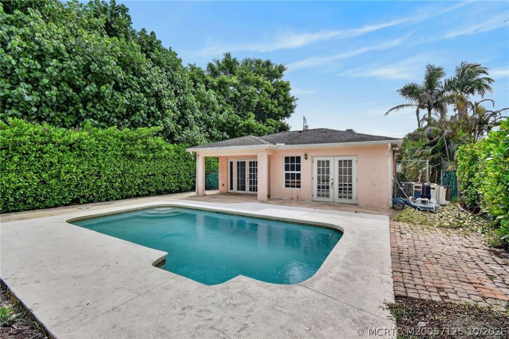8331 SE Lundy Street, Hobe Sound, FL 33455 Photo