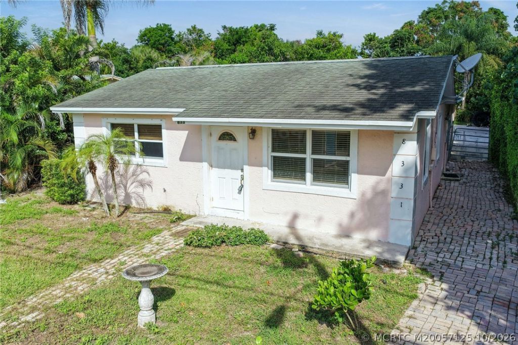 8331 SE Lundy Street, Hobe Sound, FL 33455 Photo