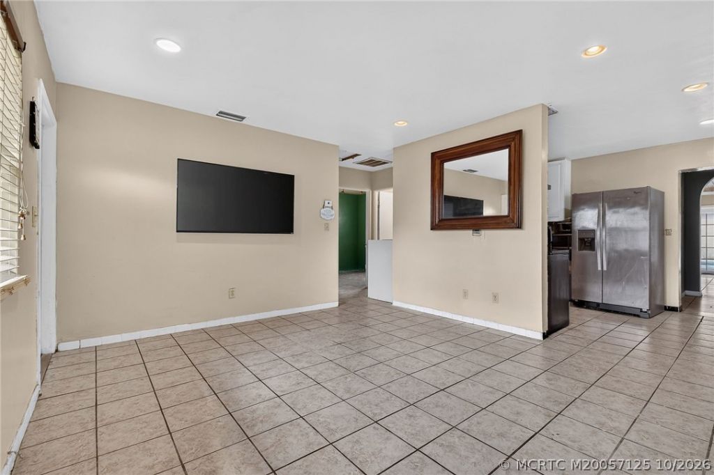 8331 SE Lundy Street, Hobe Sound, FL 33455 Photo