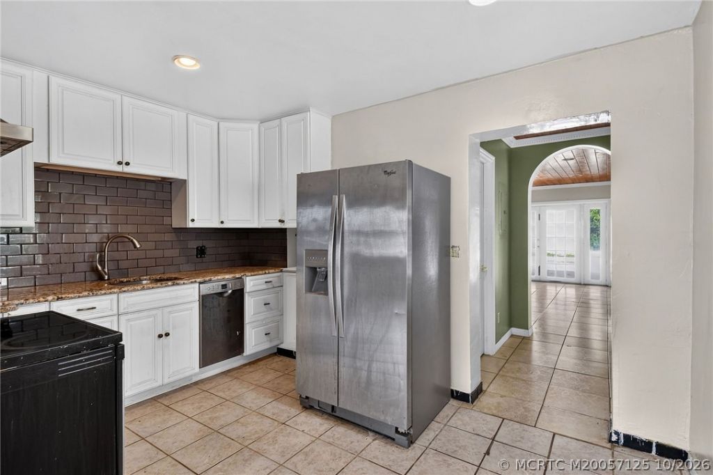 8331 SE Lundy Street, Hobe Sound, FL 33455 Photo