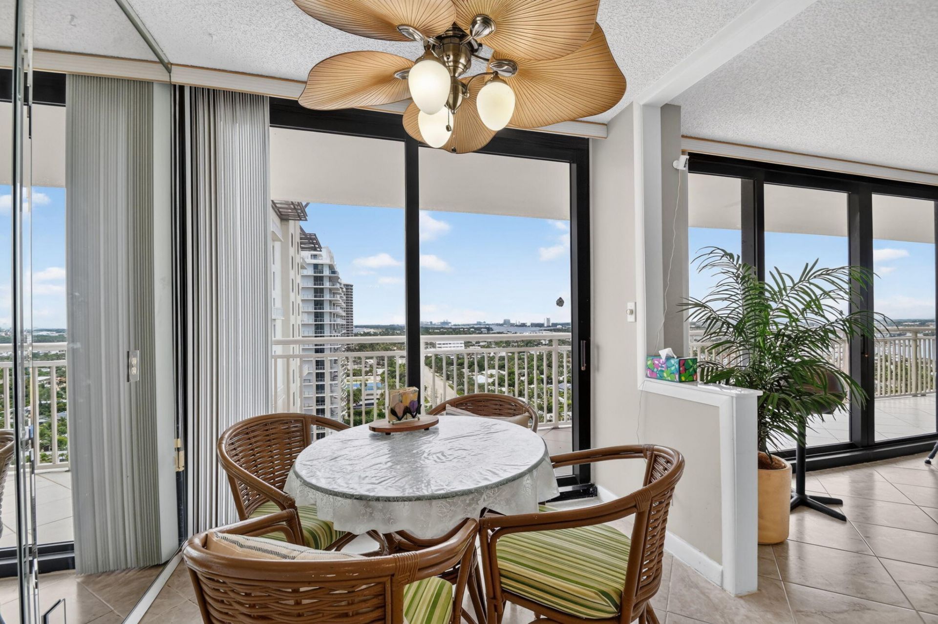 3400 N Ocean Drive, Unit 1808, Singer Island, FL 33404 Photo
