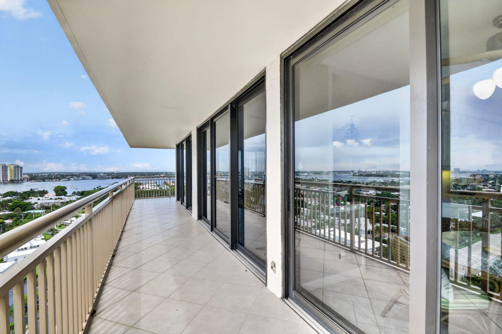3400 N Ocean Drive, Unit 1808, Singer Island, FL 33404 Photo