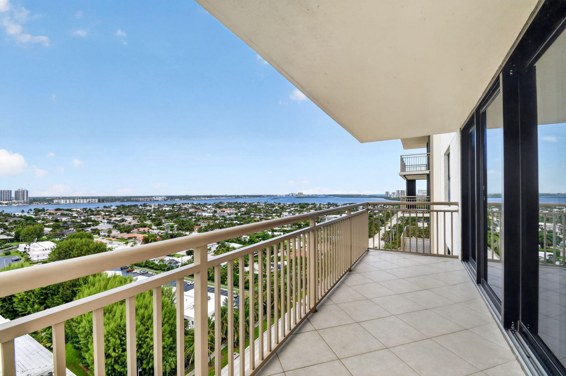 3400 N Ocean Drive, Unit 1808, Singer Island, FL 33404 Photo