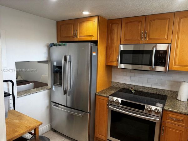 8435 Sunrise Lakes Blvd , Unit 211, Sunrise, FL 33322