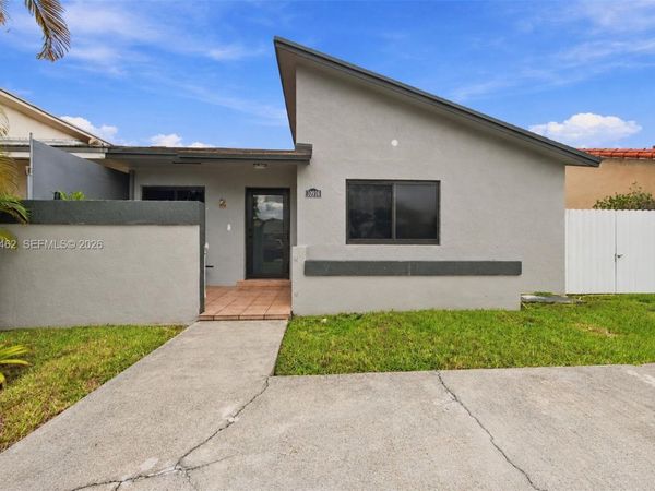 10916 SW 146th Ct , Miami, FL 33186