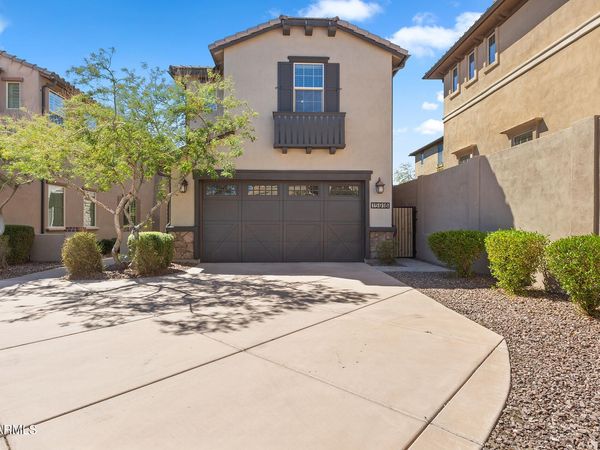 15918 S 11TH Way, Phoenix, AZ 85048