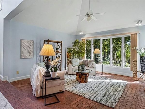 2902 Crossfield Drive , Greensboro, NC 27408