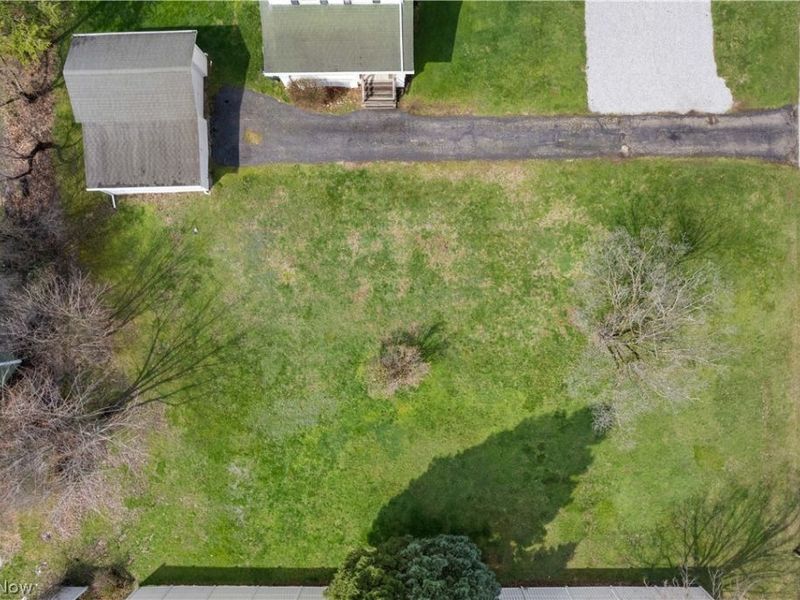 Bachtel Street SW, North Canton, OH 44720 Photo 5