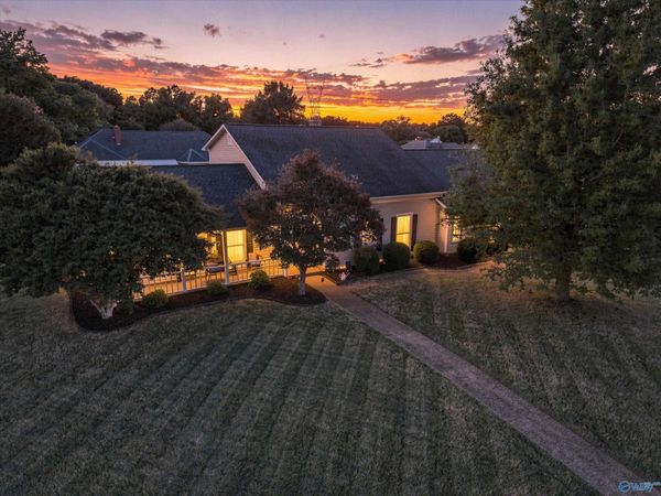 2301 Warwick Avenue SW, Decatur, AL 35603