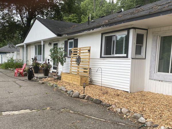 22333 Leewright Avenue, Southfield, MI 48033