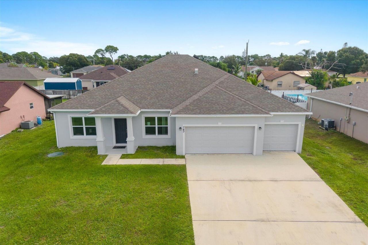 743 NW Dupre Street, Port Saint Lucie, FL 34983 Photo