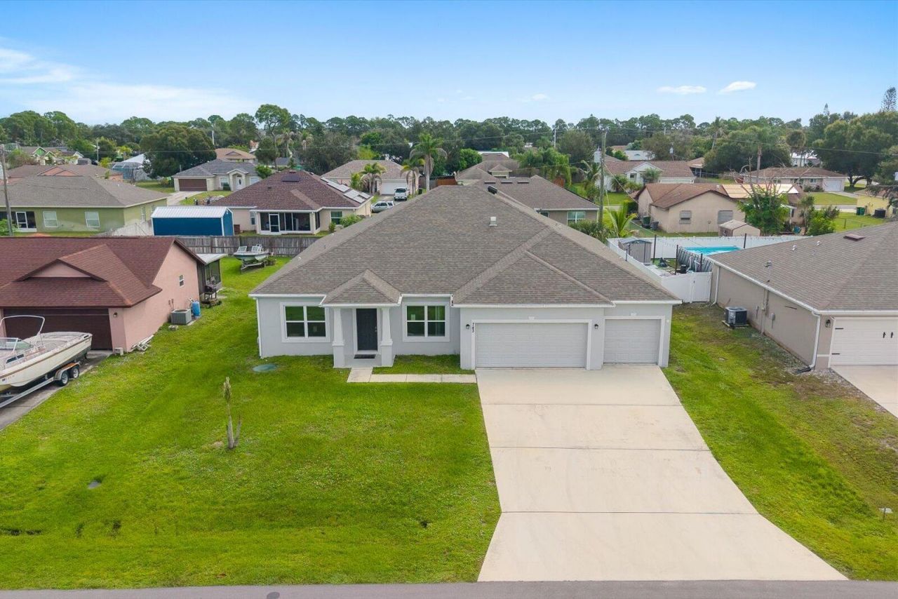 743 NW Dupre Street, Port Saint Lucie, FL 34983 Photo
