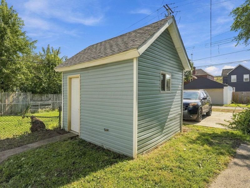 765 Campbell Avenue , Columbus, OH 43222 Photo 51