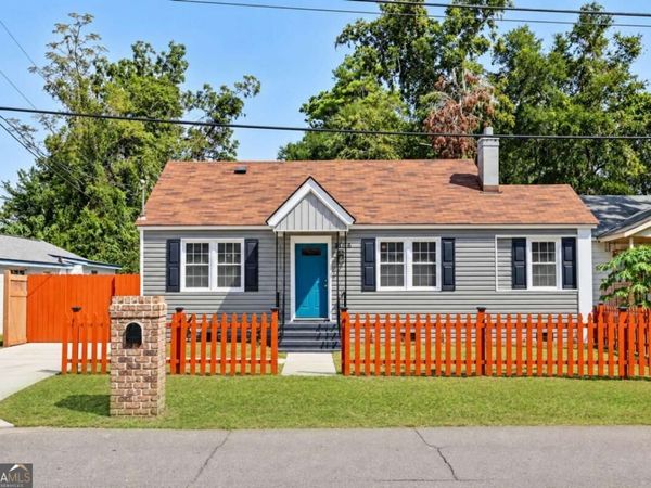 3106 Falligant Avenue, Thunderbolt, GA 31404