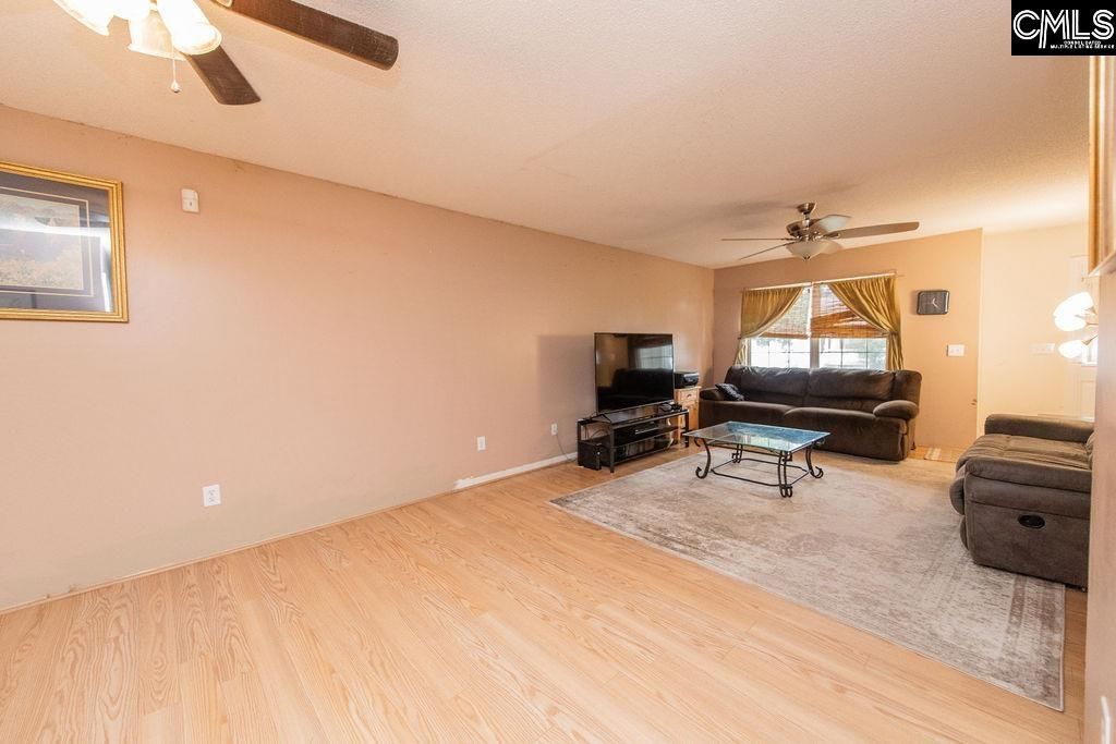 124 Stoney Point Drive  Photo 7