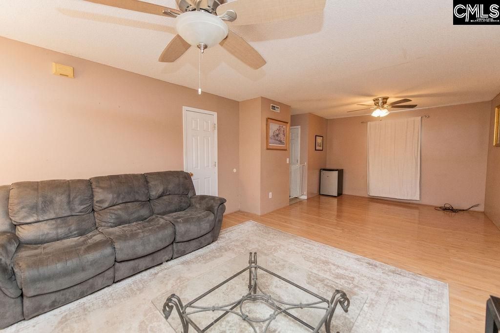 124 Stoney Point Drive  Photo 8