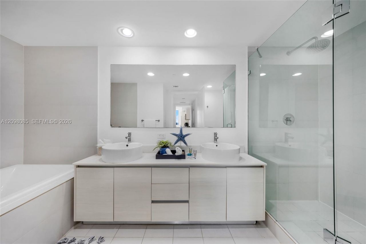 2600 E Hallandale Beach Blvd , Unit T1102, Hallandale Beach, FL 33009 Photo