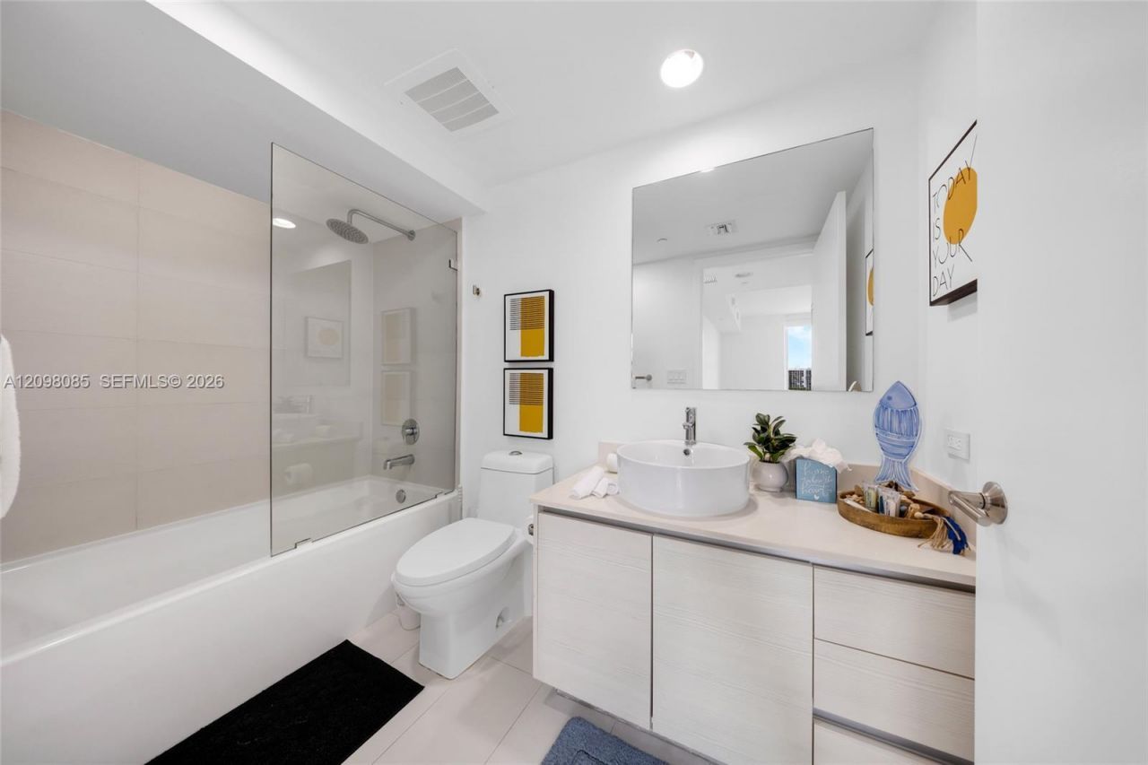 2600 E Hallandale Beach Blvd , Unit T1102, Hallandale Beach, FL 33009 Photo