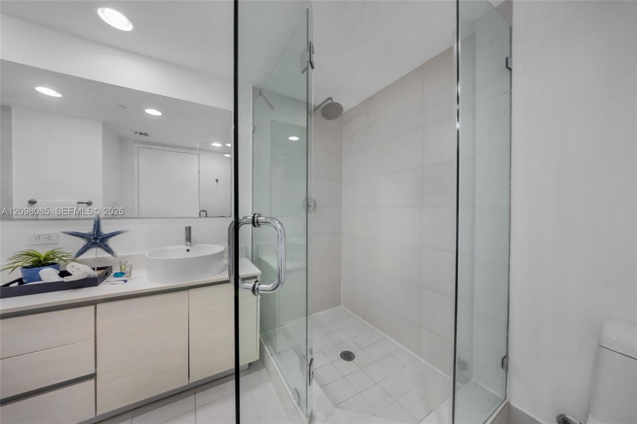 2600 E Hallandale Beach Blvd , Unit T1102, Hallandale Beach, FL 33009 Photo