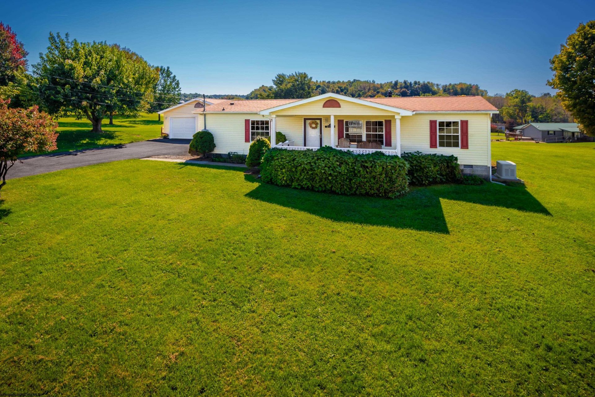 107 Mountaineer Drive, Reedsville, WV 26547 Main Photo