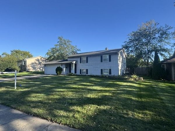 6 Guilford Road , Montgomery, IL 60538