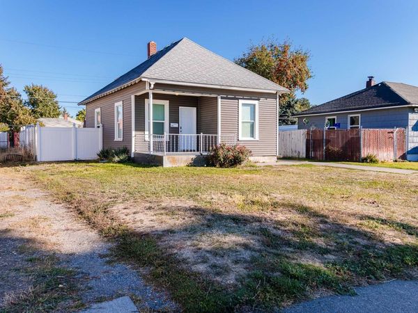 1111 E Longfellow Ave, Spokane, WA 99207