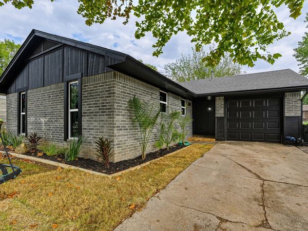 905 Charles Drive , Ada, OK 74820