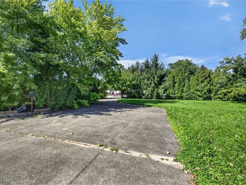 2306 Canfield Road, Akron, OH 44312 Photo 31