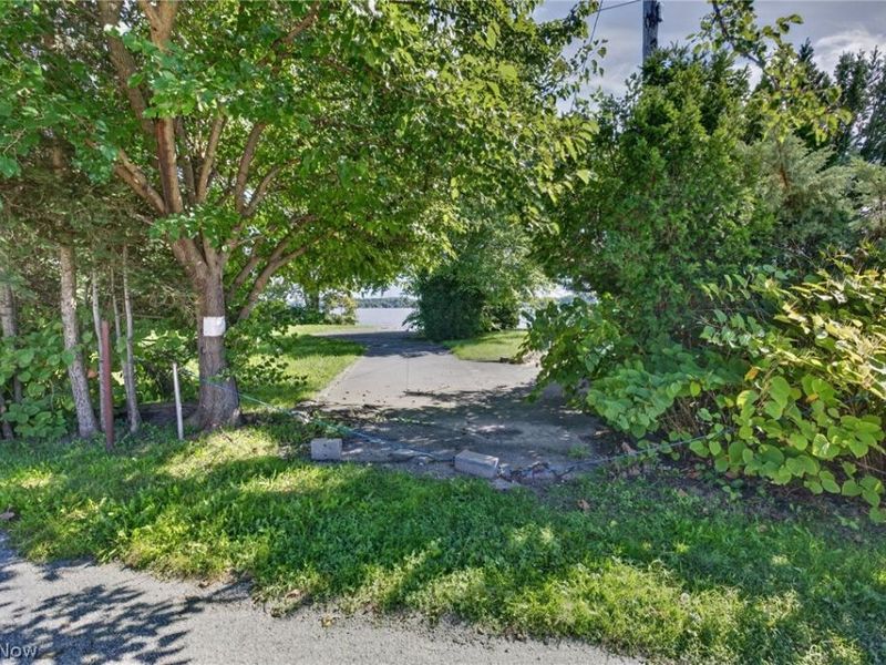 2306 Canfield Road, Akron, OH 44312 Photo 9