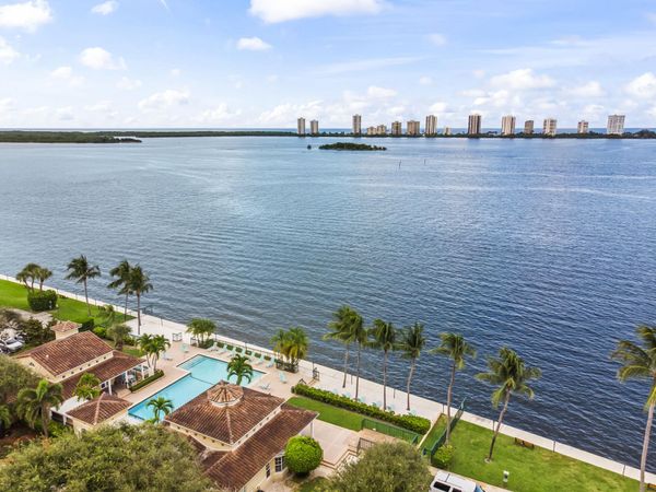 1045 LAKE SHORE Drive, Unit 105, Lake Park, FL 33403