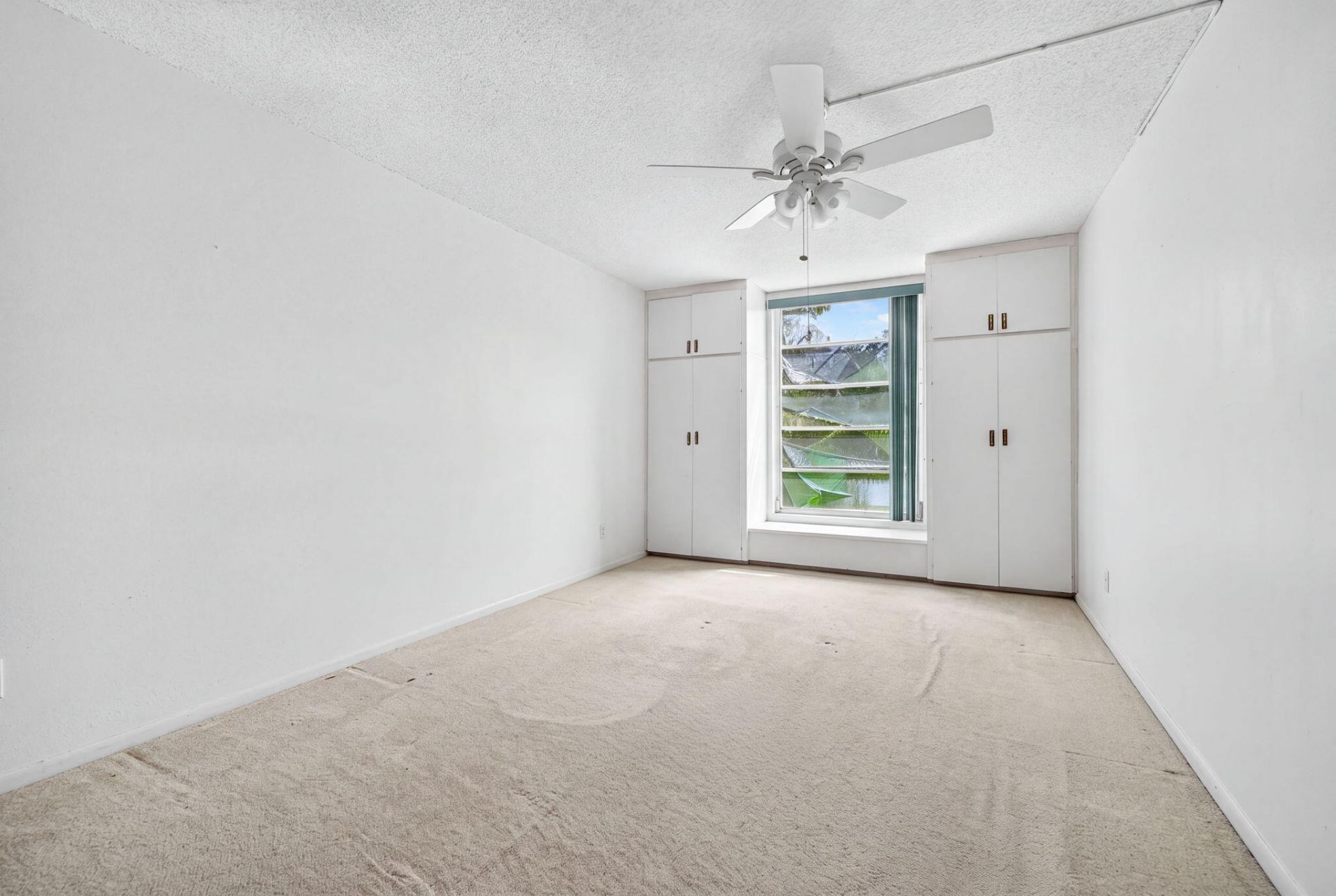 8321 Sands Point Boulevard, Unit D206, Tamarac, FL 33321 Photo