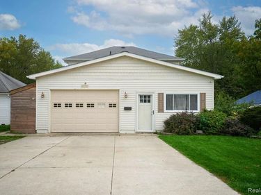 25991 E Huron River Drive, Flat Rock, Mi 48134