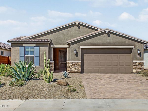 8918 W VERMONT Avenue, Glendale, AZ 85305