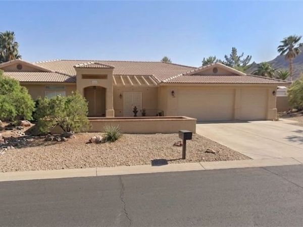 211 W Highland Drive , Henderson, NV 89015