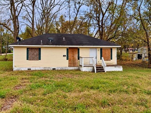 301 Lambert Drive, Elaine, AR 72333