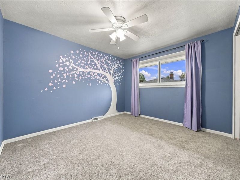 24263 Lebern Drive, North Olmsted, OH 44070 Photo 16