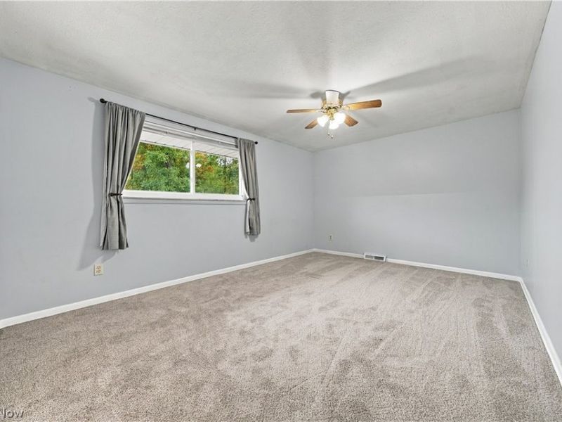 24263 Lebern Drive, North Olmsted, OH 44070 Photo 18