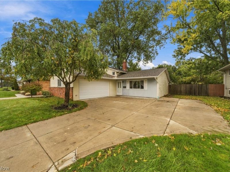 24263 Lebern Drive, North Olmsted, OH 44070 Photo 26