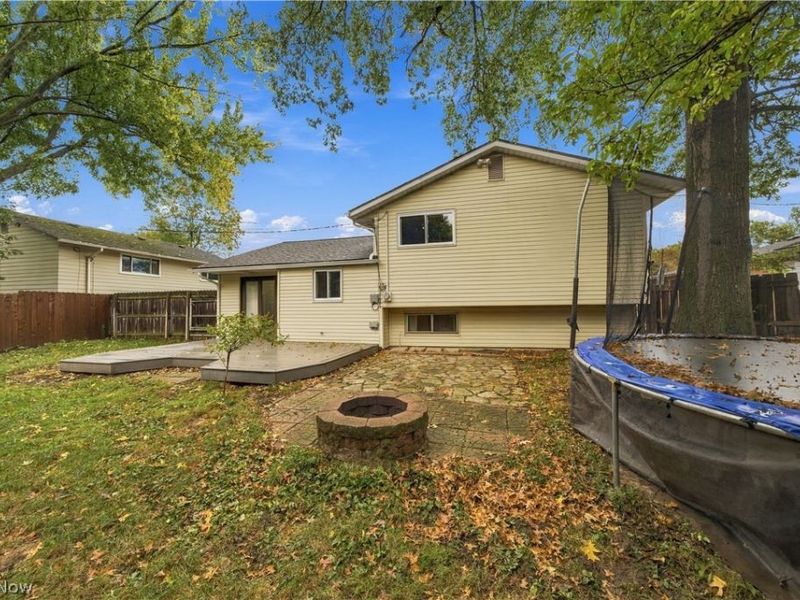 24263 Lebern Drive, North Olmsted, OH 44070 Photo 27