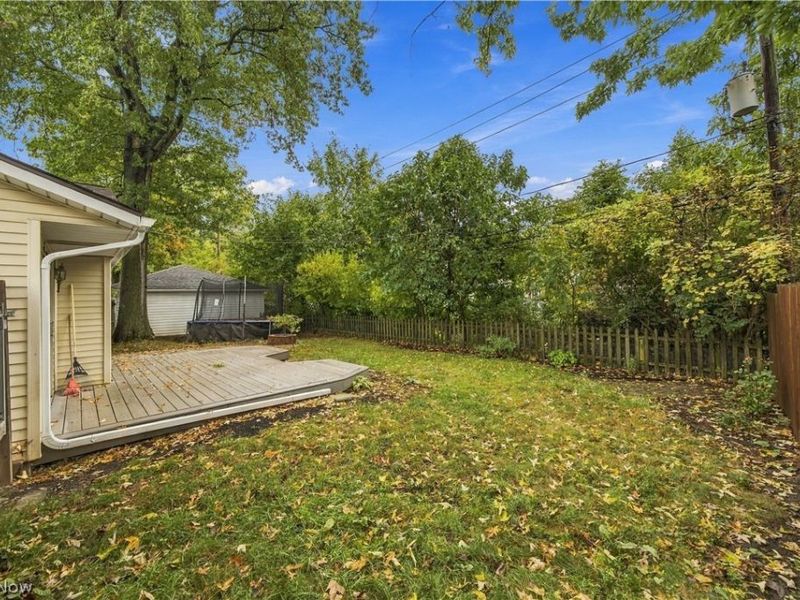 24263 Lebern Drive, North Olmsted, OH 44070 Photo 28