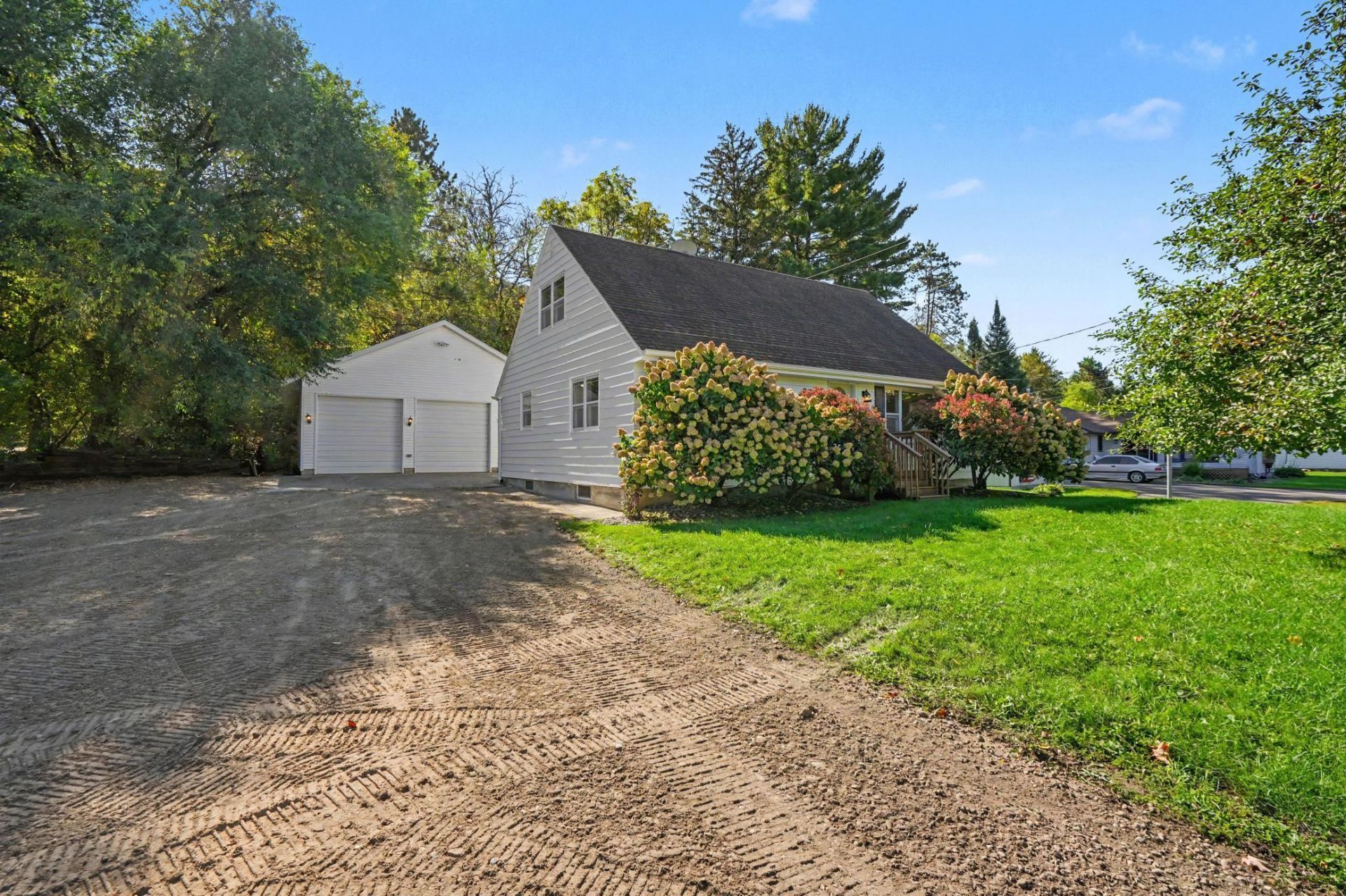 435 Spring Creek Road S, Red Wing, MN 55066 Main Photo