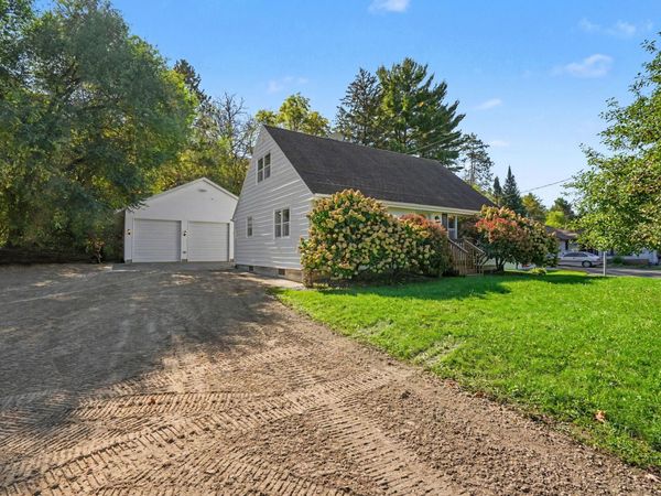 435 Spring Creek Road S, Red Wing, MN 55066