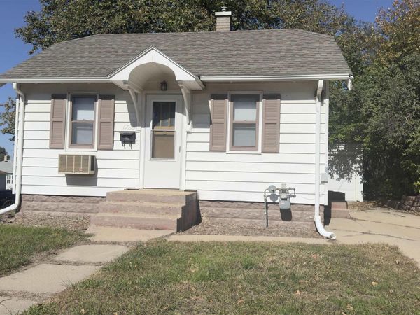 1728 W 11th St, Sioux Falls, SD 57104