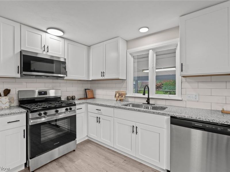 9205 Clearway Street NW, Massillon, OH 44647 Photo 12
