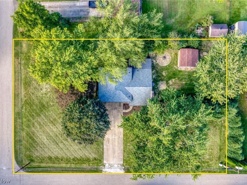 9205 Clearway Street NW, Massillon, OH 44647 Photo 3