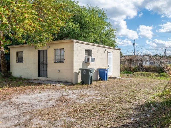 2516 Ave L, Unit b, Fort Pierce, FL 34947