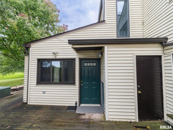 3107 W WILLOW KNOLLS Drive, Unit 22a, Peoria, IL 61615