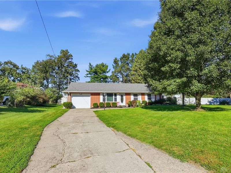 2141 W Mile Road, Springfield, OH 45503 Photo 1